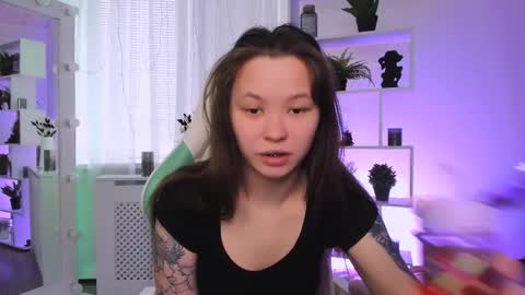 Maya online show from March 19, 7:13 am