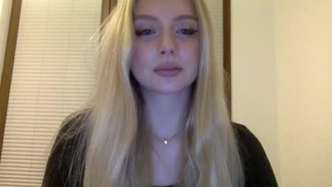 mayaflirt online show from May 12, 8:26 pm