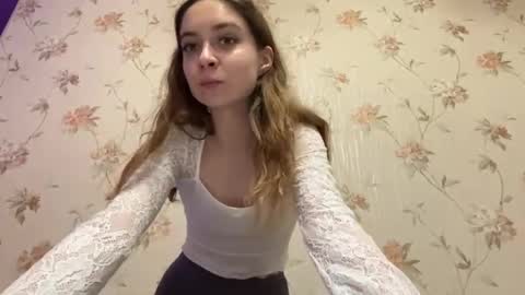 Lily  online show from June 3, 2:33 pm