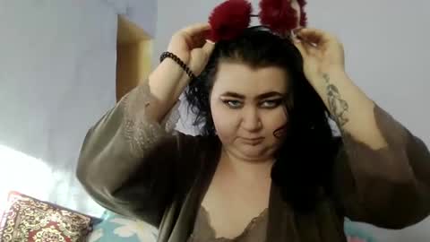 Oltereodora-lima online show from January 1, 7:41 am