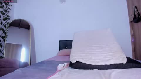 medussa13 online show from February 27, 12:05 pm