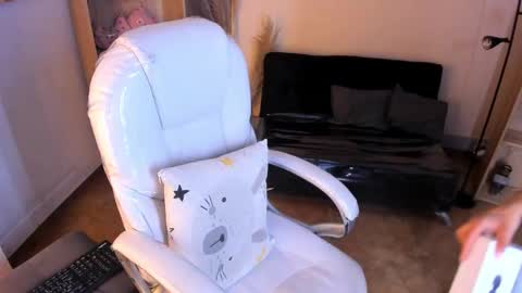   online show from October 13, 4:48 am