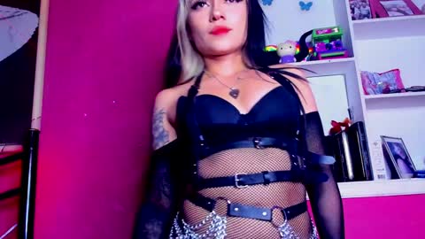 Megan online show from December 12, 10:42 pm