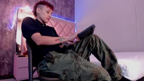 M E G A N online show from January 28, 7:53 pm