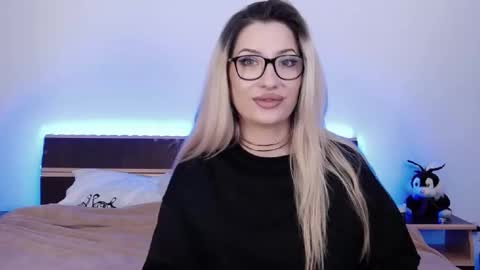 Megan Blazee  online show from December 22, 9:20 pm