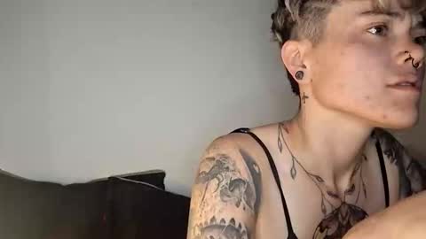 Megan and sophi online show from September 27, 3:47 am