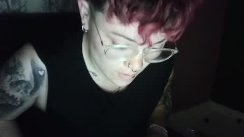 Megan and sophi online show from December 7, 5:26 am