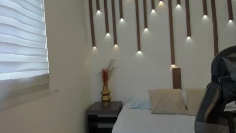 MEGAN COOPER online show from December 17, 7:07 pm