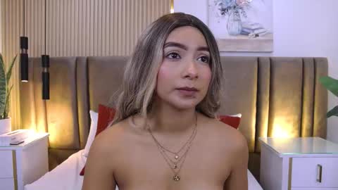 Carolina Paez online show from October 14, 1:35 pm