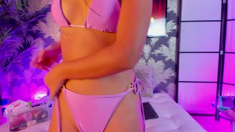 Carolina Paez online show from February 1, 7:13 pm