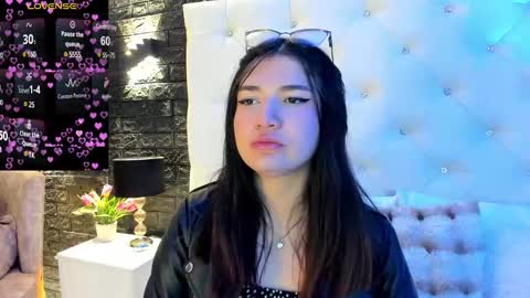     online show from January 25, 11:46 am