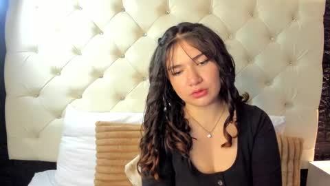     online show from March 3, 11:58 am