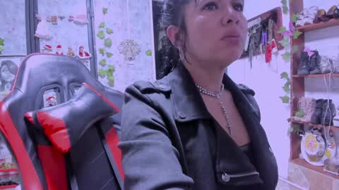 megan grace 20 online show from December 25, 12:05 pm