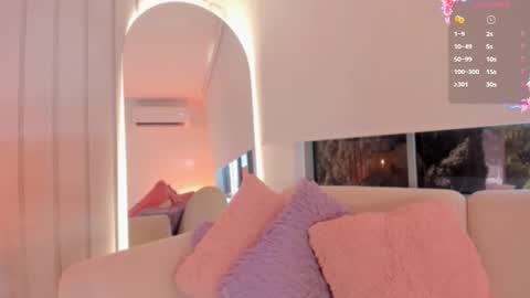 MEGAN online show from March 27, 8:53 pm