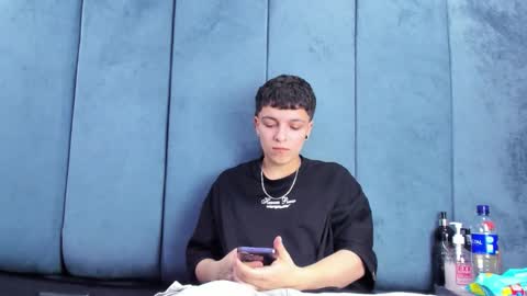 megan_thompsonn_ online show from March 27, 2:46 am