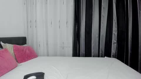 megancherrly online show from February 27, 8:09 pm