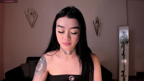 Megan Cross online show from November 21, 3:30 am