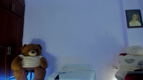 meganhotcurvy online show from November 13, 4:28 pm