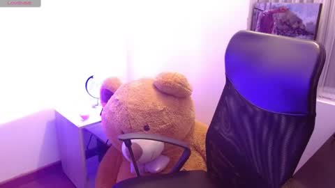 MEGAN online show from February 20, 12:15 pm