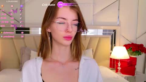 Megan online show from December 16, 7:42 pm