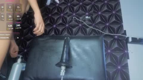 Megan online show from April 1, 11:00 am