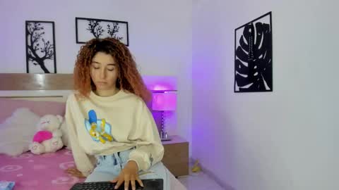 Meggan online show from September 24, 11:37 pm