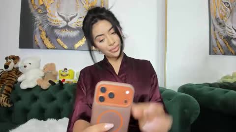 megpalmer online show from March 18, 7:41 pm