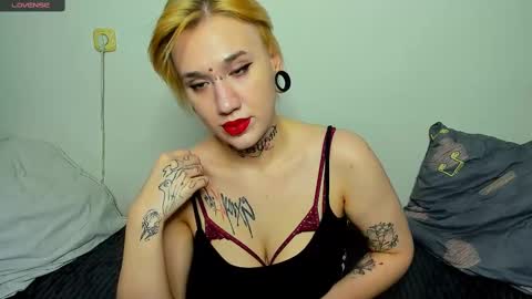 Megan  Megumi online show from January 16, 9:27 am