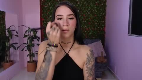 Mei online show from February 18, 8:19 pm