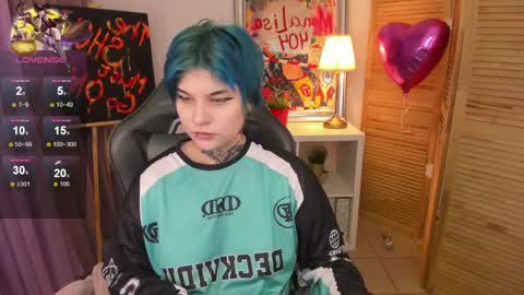 mekurisu online show from February 10, 8:20 am