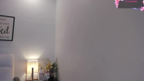 melan_owen online show from October 18, 10:51 am