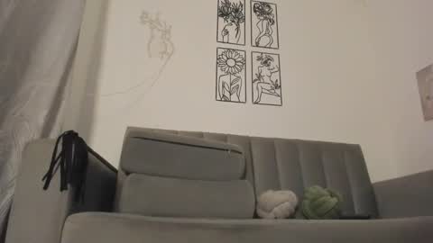 melani greyy online show from October 11, 12:04 am