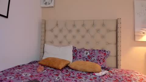 melania_xtreme online show from October 16, 5:32 am