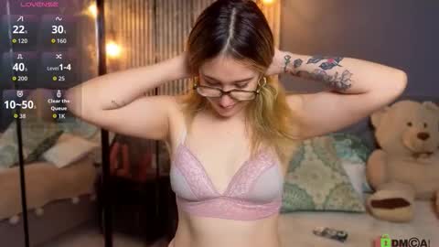 Melanie Baez online show from March 30, 3:33 pm