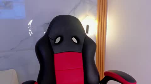 Melanie Bonelli online show from October 16, 8:11 pm