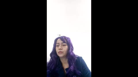 melaniehanzelnut online show from December 16, 3:40 pm