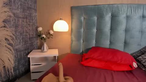        online show from October 10, 4:23 pm