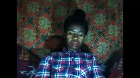 melanih online show from October 8, 7:13 am