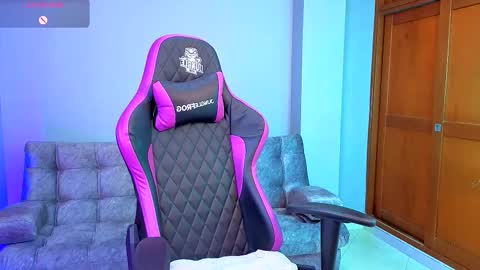 melanimorgan1 online show from January 9, 5:56 am