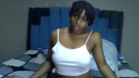 Moon online show from June 3, 2:33 pm
