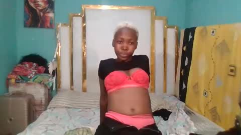 melaninndriping online show from October 22, 7:19 pm