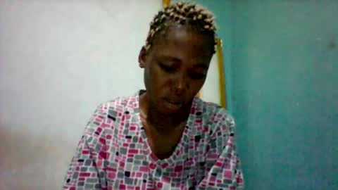 melaninndriping online show from November 27, 6:49 am