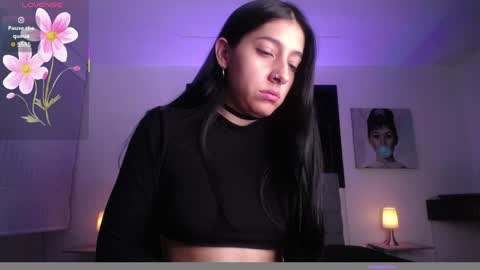 melanny_petite online show from May 30, 1:31 pm