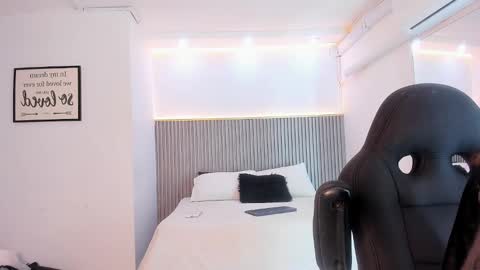 melany_hoffman online show from October 9, 10:03 pm