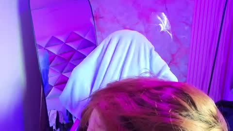 MelanyAnal  online show from March 11, 3:58 pm