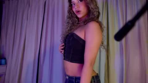 MelinaSmith  online show from July 10, 4:13 am
