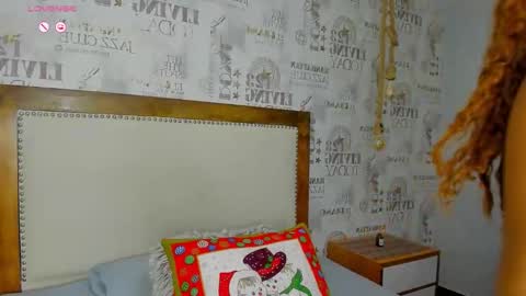 M E L I N A  online show from December 17, 7:40 pm