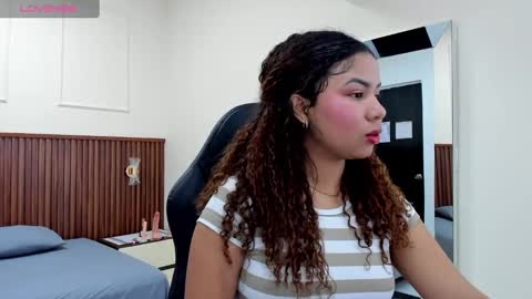 M E L I N A  online show from February 28, 7:56 pm