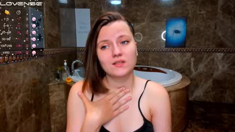 Melinda online show from October 19, 12:23 am