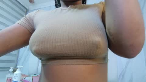 Melissa online show from February 8, 11:33 am